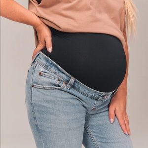 Abercrombie and Fitch: Maternity Ankle Straight Jean; 27 inch inseam; size 29
